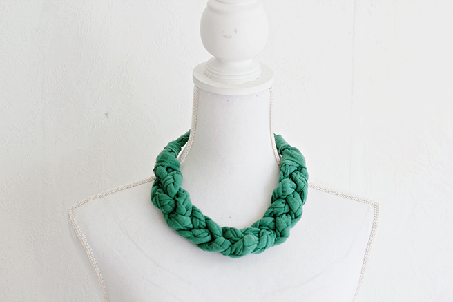 DIY | SHIRT INTO BRAIDED NECKLACE