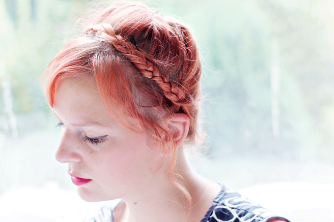 HAIR-DIY-_-Braided-Crown-2