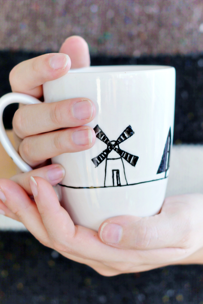 DIY | Painted Mugs