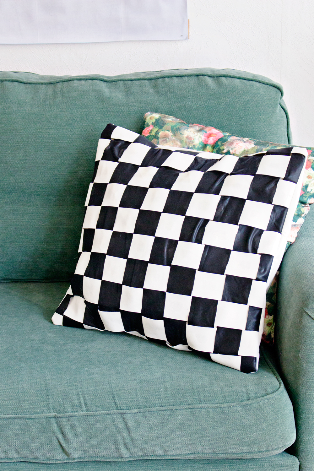 DIY Cushion Cover Weaving