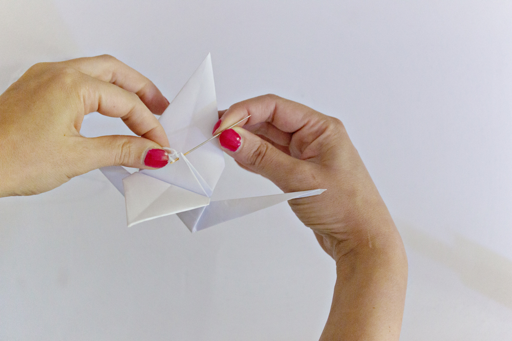 DIY | Renters-Friendly Origami Ceiling Decoration