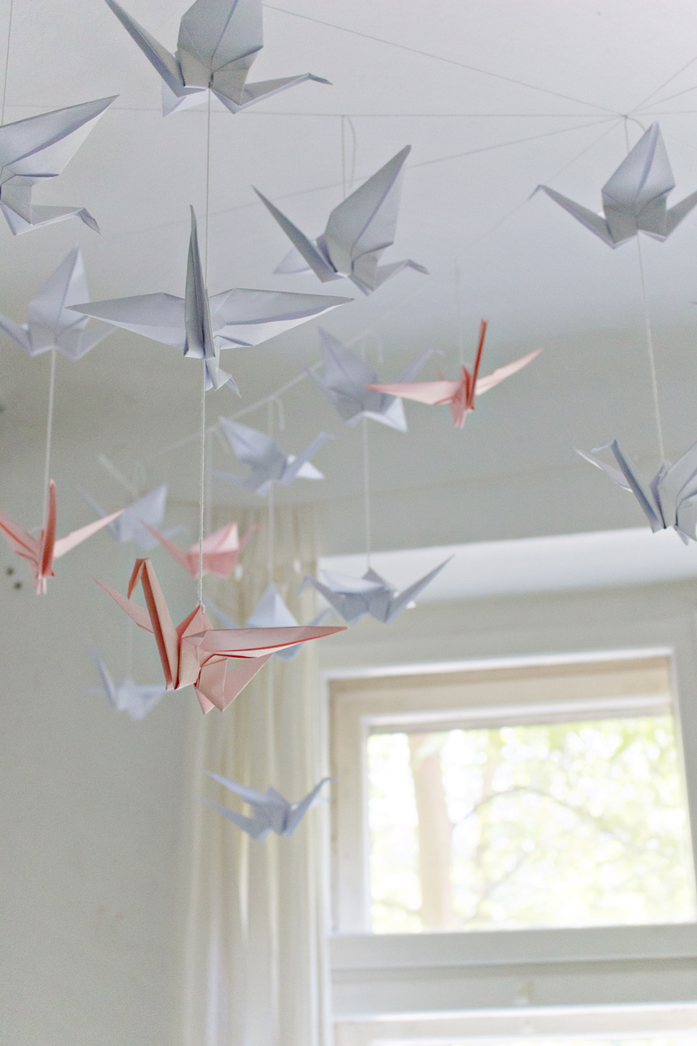 DIY | Renters-Friendly Origami Ceiling Decoration