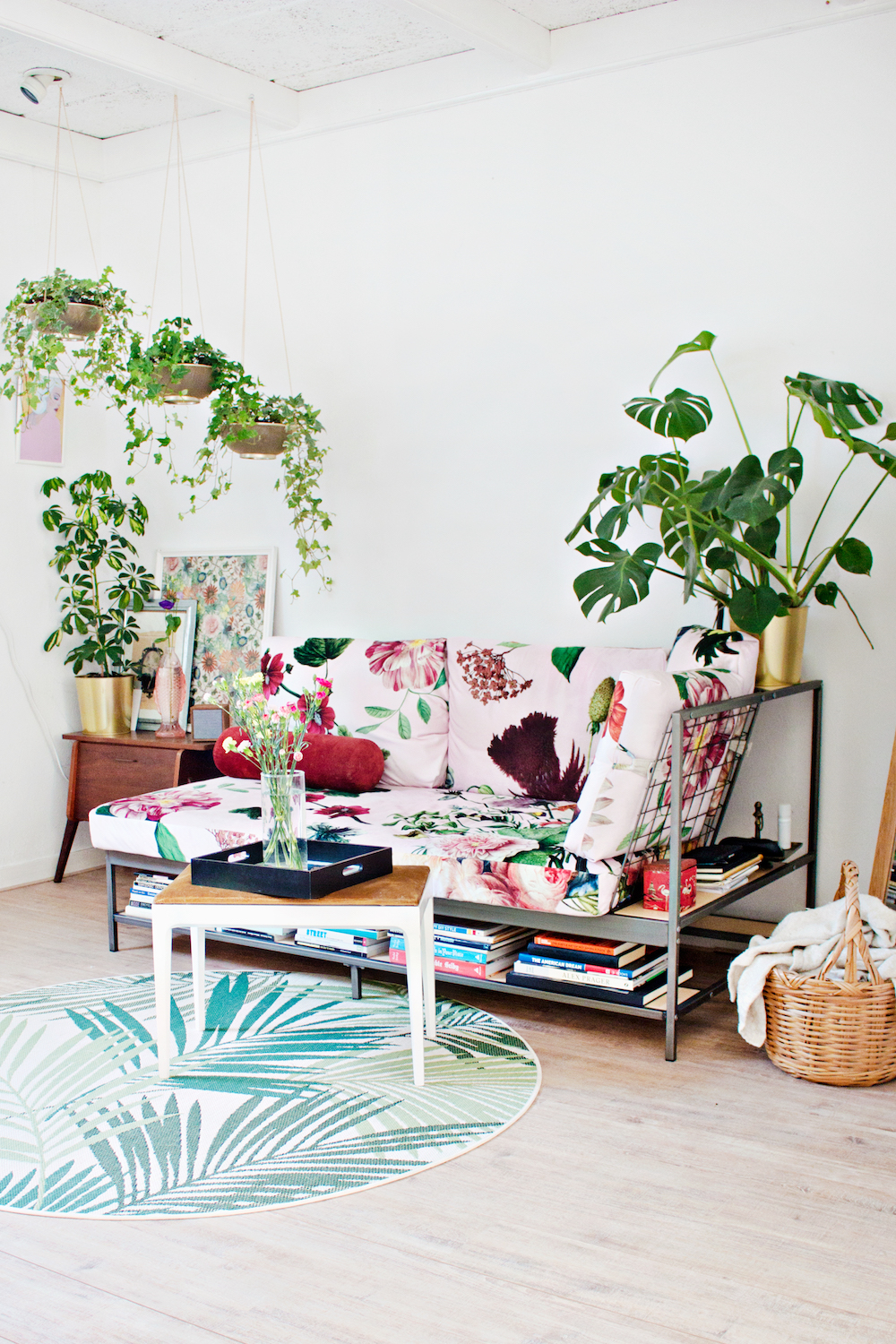 Small Apartment Decor: 5 Tips To Make The Most of Your Space 